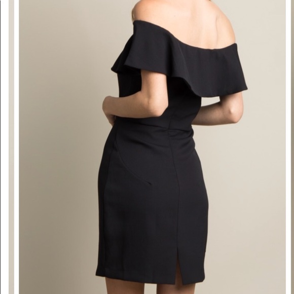 Lady’s black off shoulder dress - Picture 2 of 4